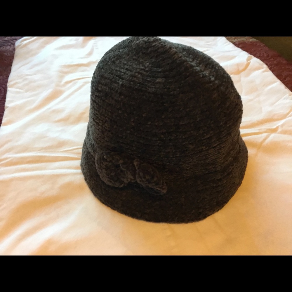 Woman’s August hat